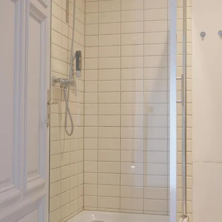 Heger Tor Apartman *