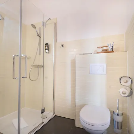 Heger Tor Apartman *
